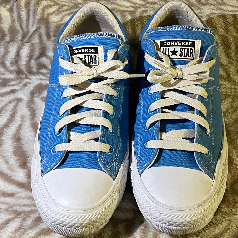 Converse - Picture 1 of 5